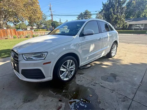 2018 Audi Q3 Premium Sport Utility 4D