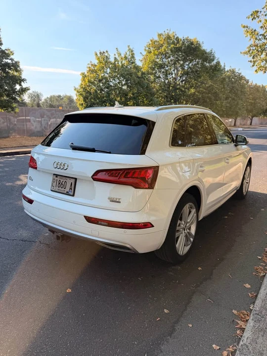 2018 Audi FY Q5 - Image 5 of 18