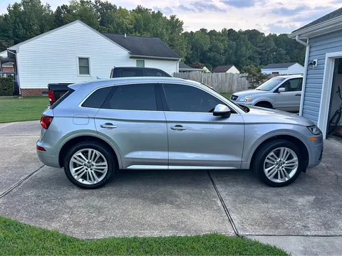 2018 Audi Q5 2.0T Premium Plus Sport Utility 4D
