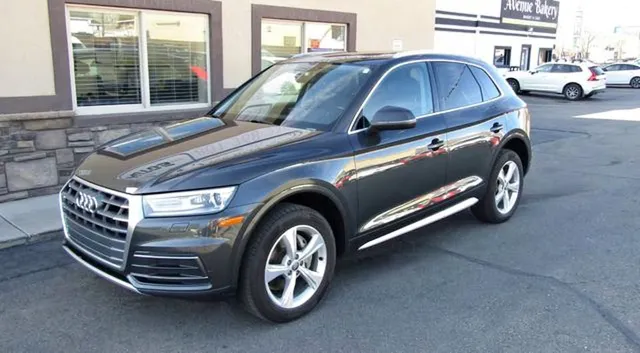 2018 Audi Q5 2.0T quattro Premium Plus