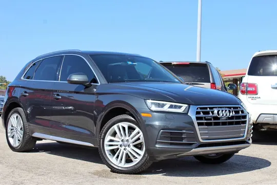 2018 Audi Q5 45 TFSI Titanium Prestige