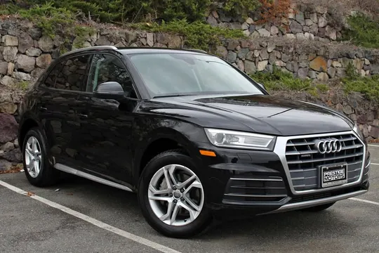 2018 Audi Q5 Premium w/Technology Value Pkg