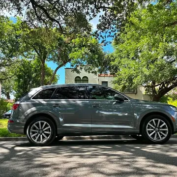2018 Audi Q7 3.0 TDI Quattro Premium Sport Utility 4D