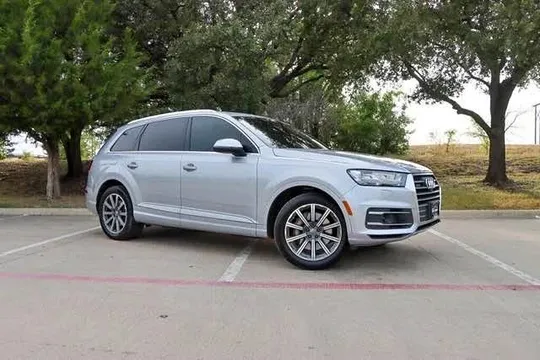 2018 Audi Q7 3.0 TDI Quattro Premium Sport Utility 4D