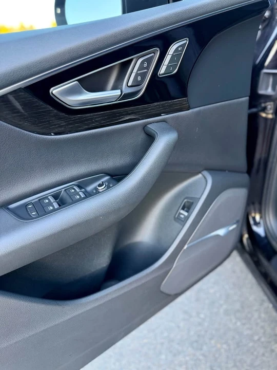 2018 Audi 4M Q7 - Image 12 of 17