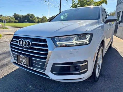 2018 Audi Q7 3.0T Prestige Sport Utility 4D