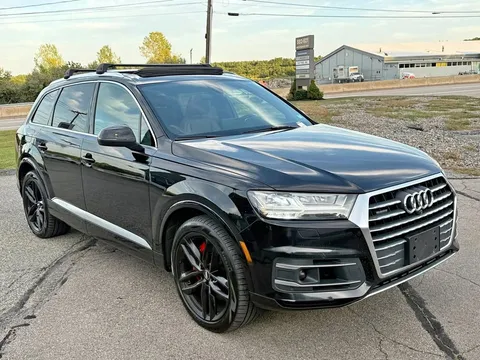 2018 Audi Q7 3.0T Prestige Sport Utility 4D
