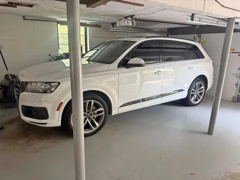 2018 Audi Q7 3.0T Quattro Prestige Sport Utility 4D