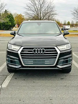 2018 Audi Q7 4.2 Quattro Premium Sport Utility 4D