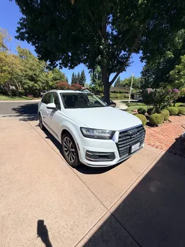 2018 Audi Q7 Premium Plus