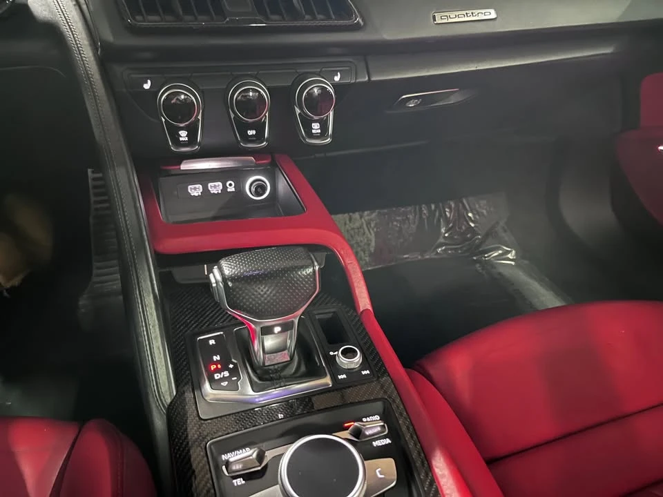 2018 Audi 4S R8 - Image 9 of 20