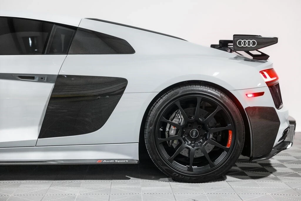 2018 Audi 4S R8 - Image 14 of 21