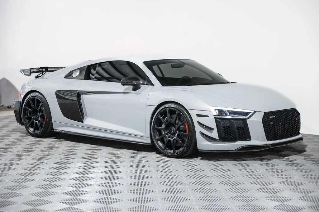 2018 Audi 4S R8 - Image 5 of 21