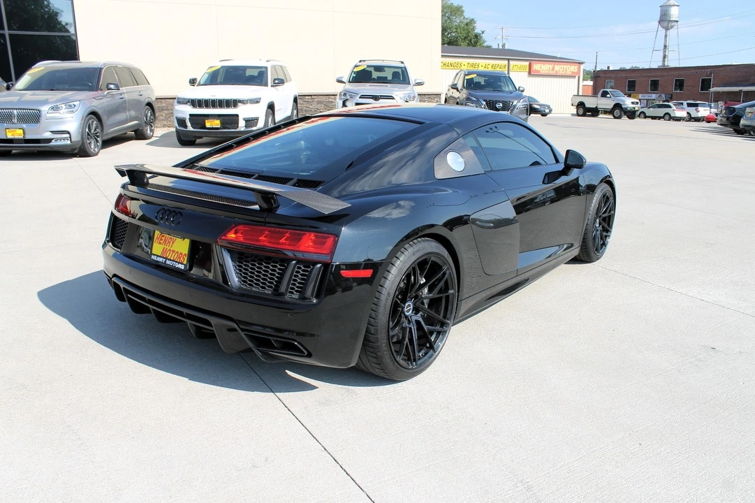 2018 Audi 4S R8 - Image 2 of 18