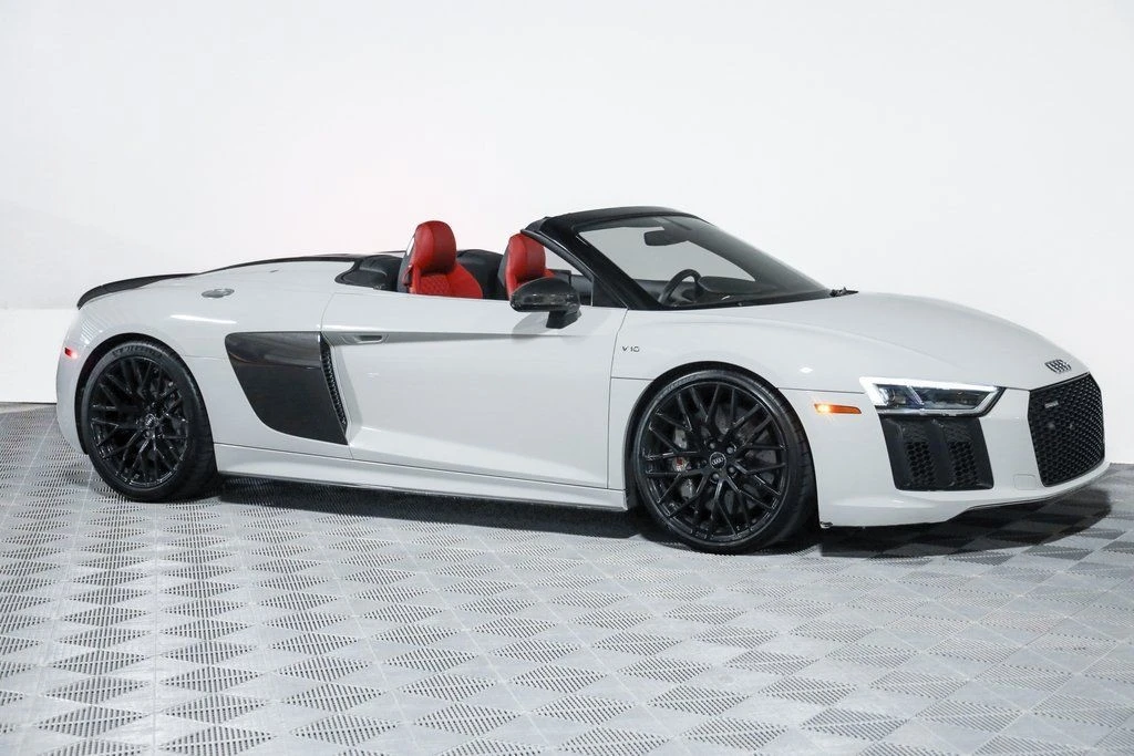 2018 Audi 4S R8 - Image 14 of 21