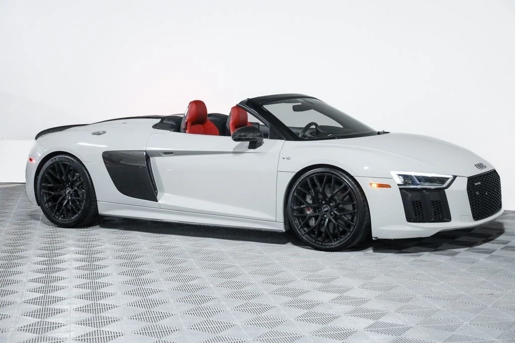 2018 Audi 4S R8 - Image 14 of 21