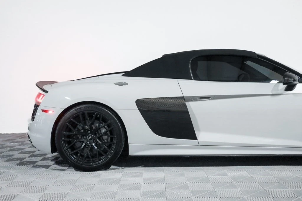 2018 Audi 4S R8 - Image 3 of 21