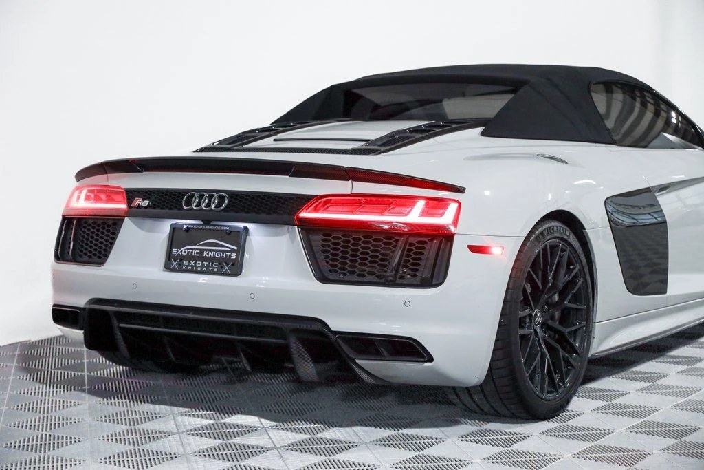2018 Audi 4S R8 - Image 7 of 21