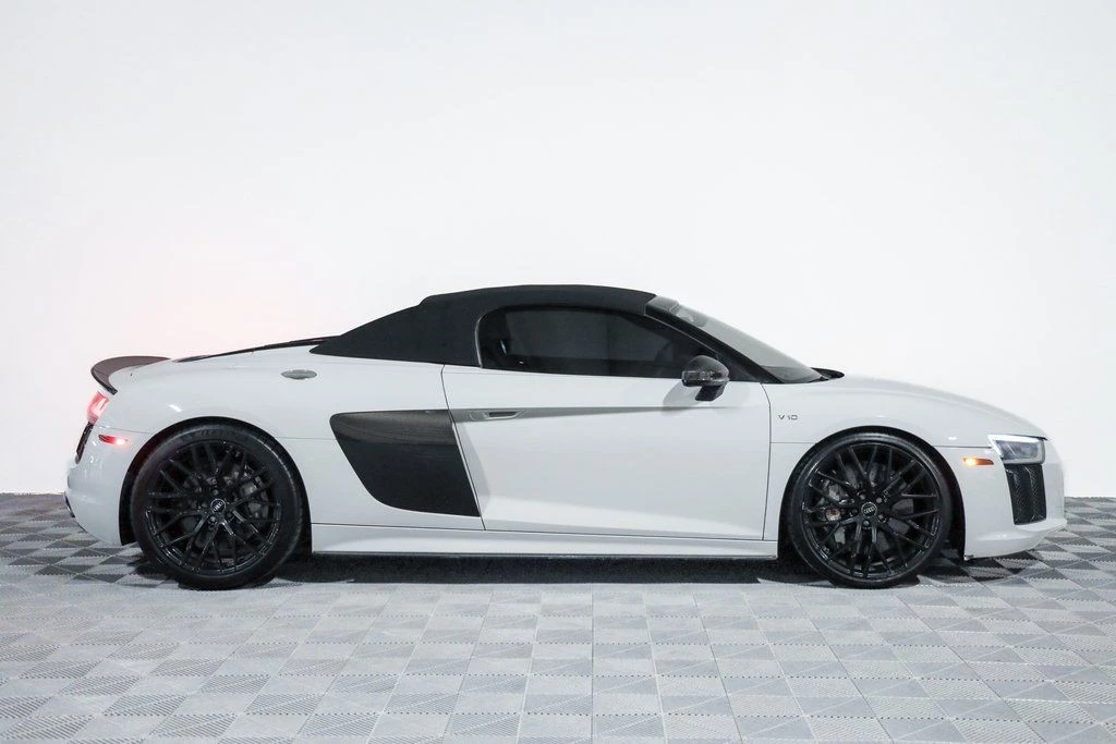 2018 Audi 4S R8 - Image 2 of 21