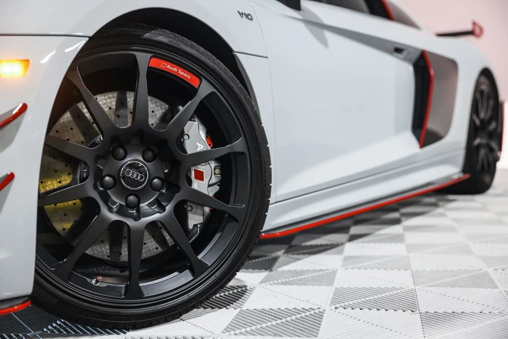 2018 Audi 4S R8 - Image 11 of 31