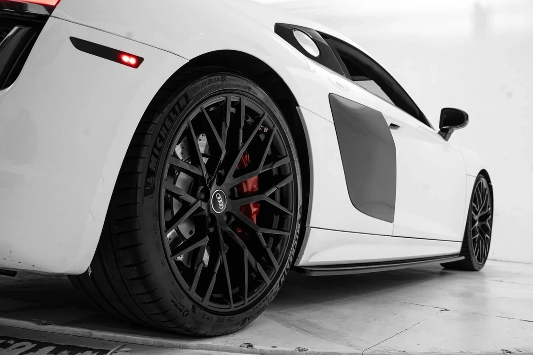 2018 Audi 4S R8 - Image 14 of 21