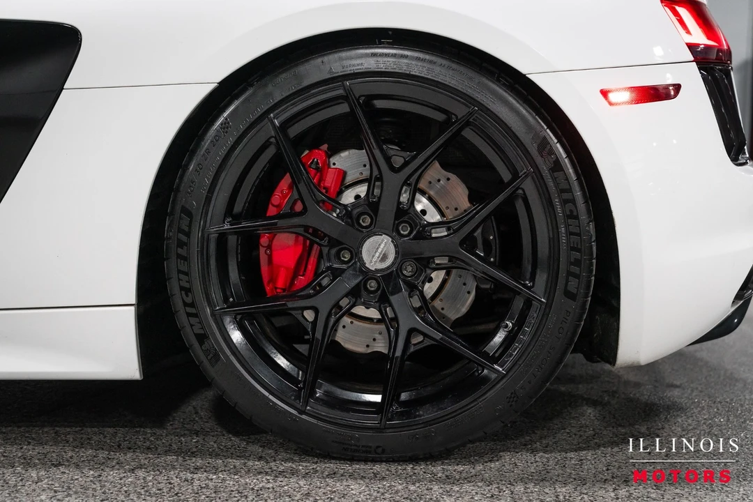 2018 Audi 4S R8 - Image 10 of 31