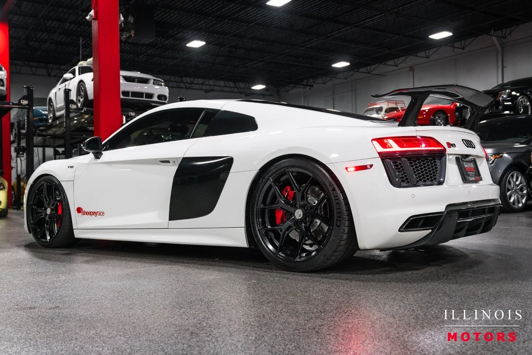2018 Audi 4S R8 - Image 3 of 31