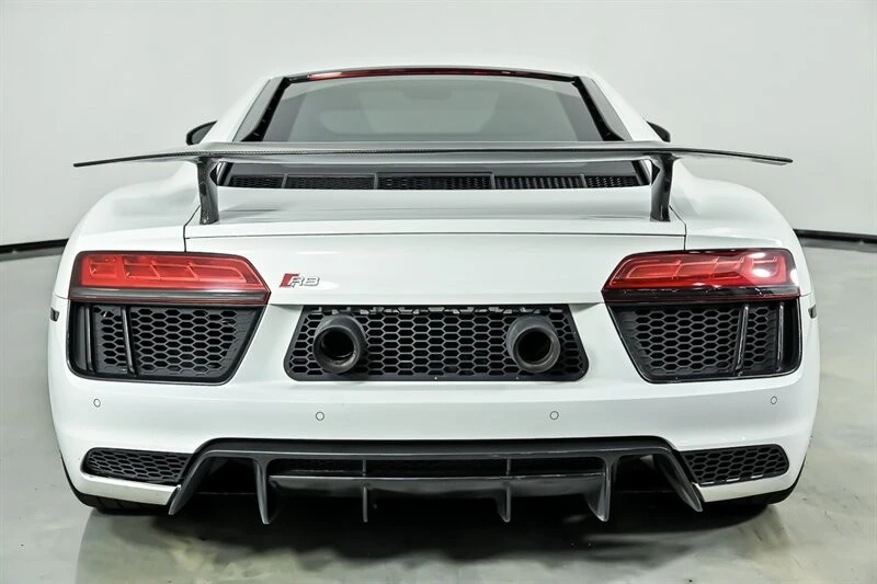 2018 Audi 4S R8 - Image 9 of 31