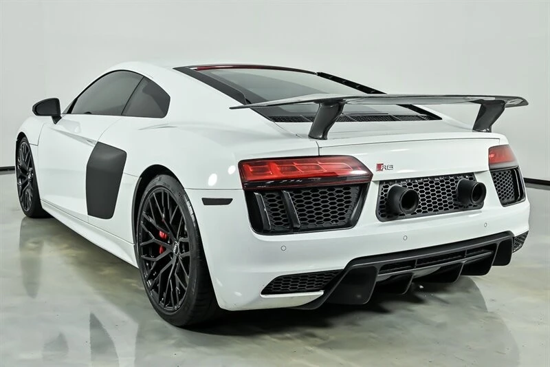 2018 Audi 4S R8 - Image 8 of 31