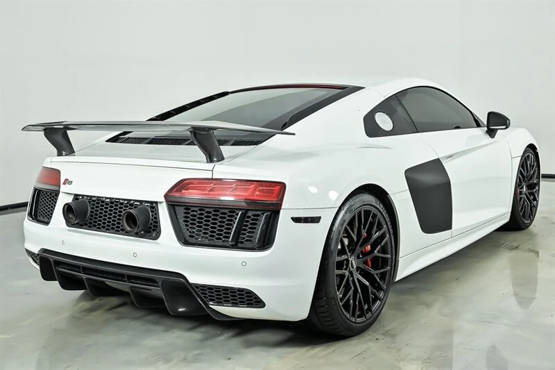 2018 Audi 4S R8 - Image 10 of 31