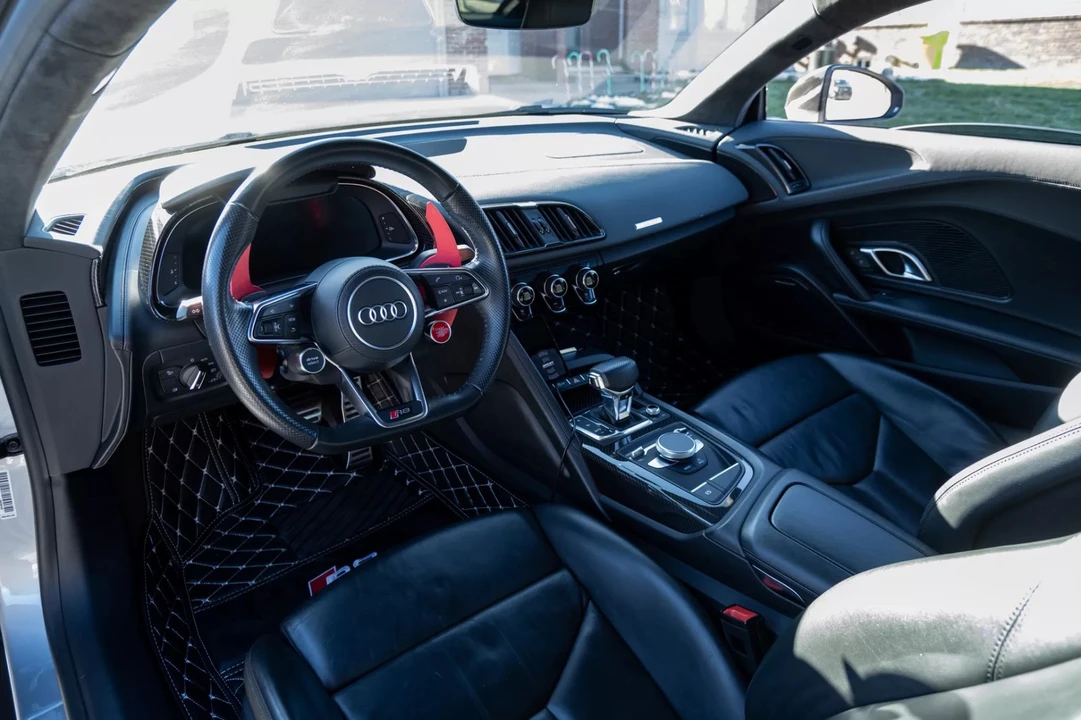 2018 Audi 4S R8 - Image 10 of 12