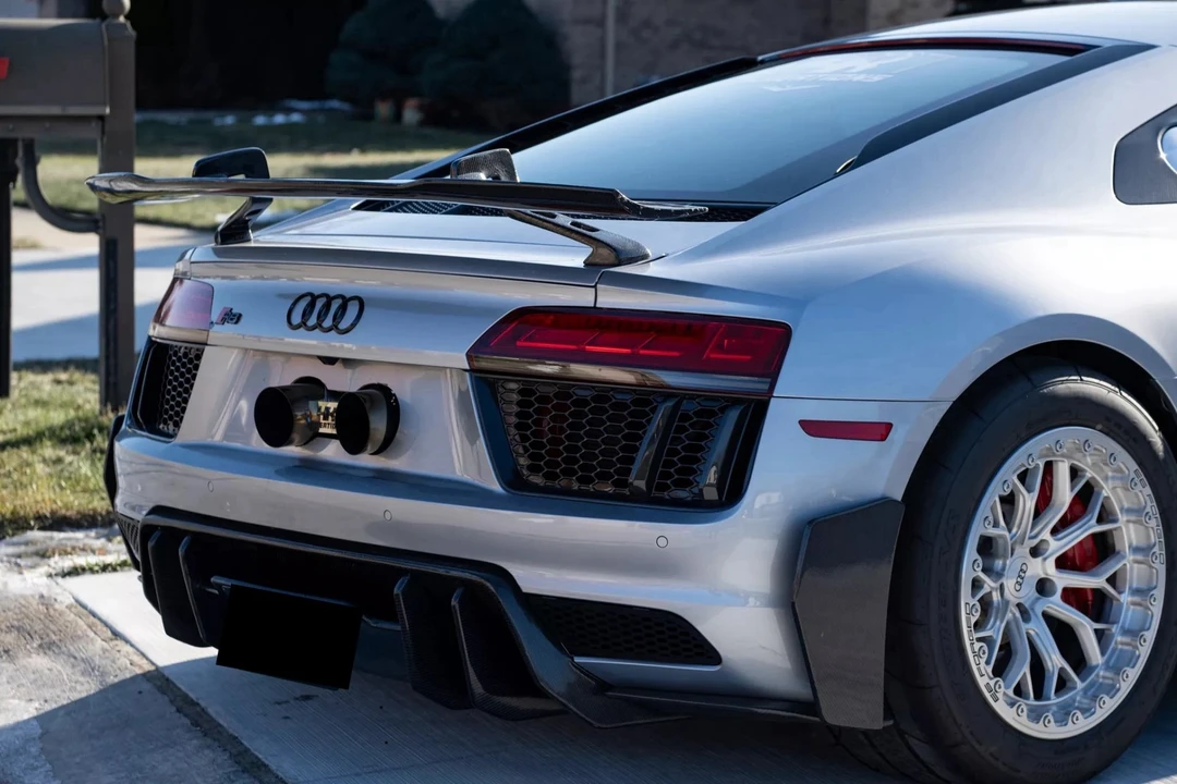 2018 Audi 4S R8 - Image 9 of 12