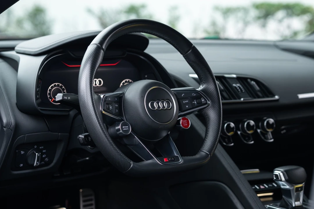 2018 Audi 4S R8 - Image 5 of 31