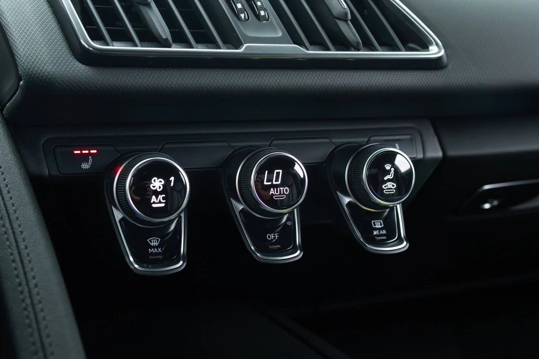 2018 Audi 4S R8 - Image 24 of 31