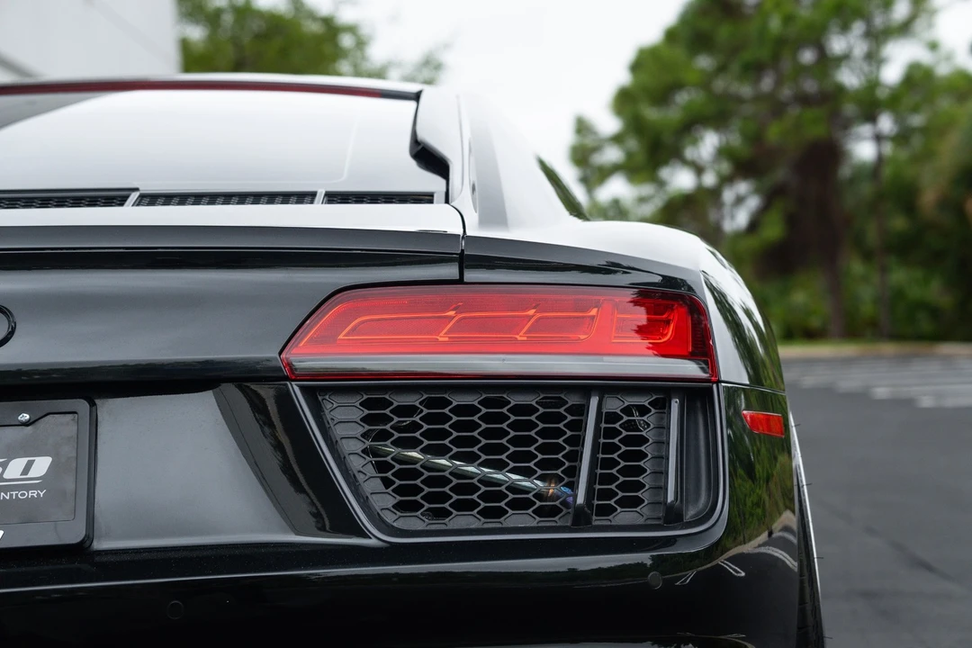 2018 Audi 4S R8 - Image 18 of 31