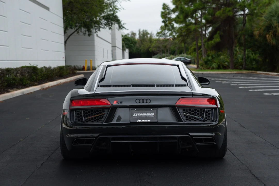 2018 Audi 4S R8 - Image 3 of 31