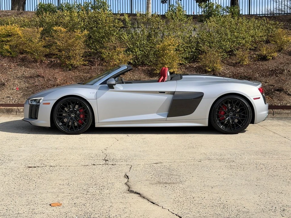 2018 Audi 4S R8 - Image 8 of 21
