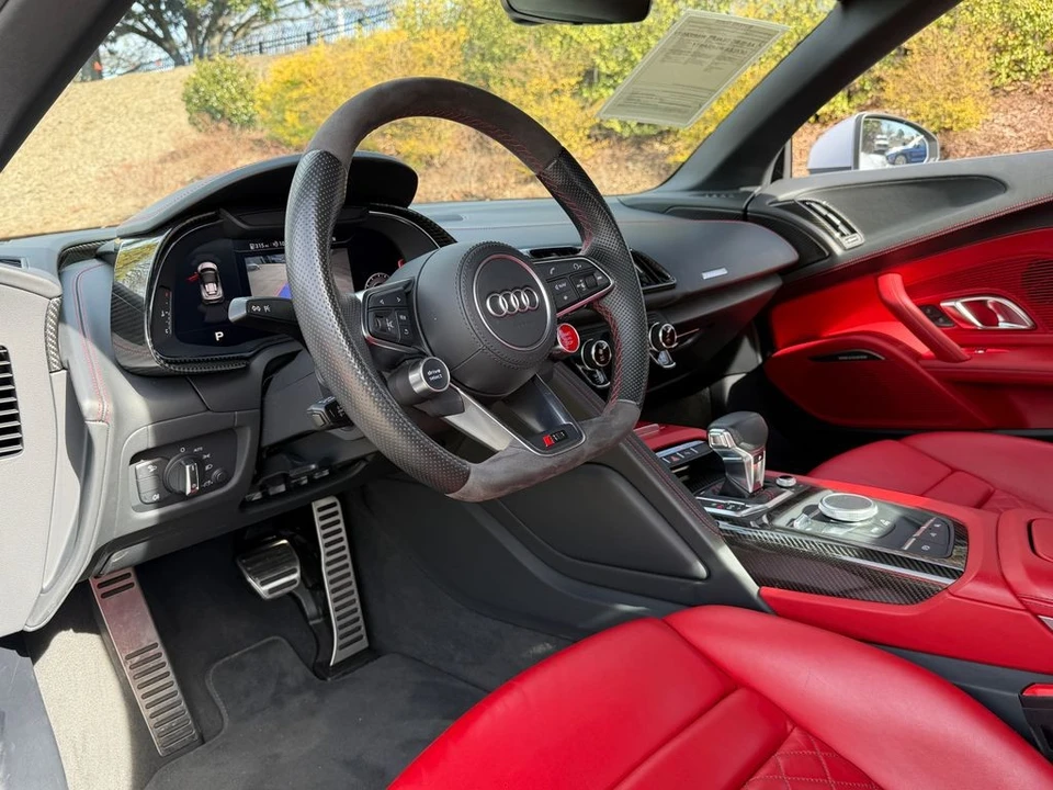 2018 Audi 4S R8 - Image 15 of 21