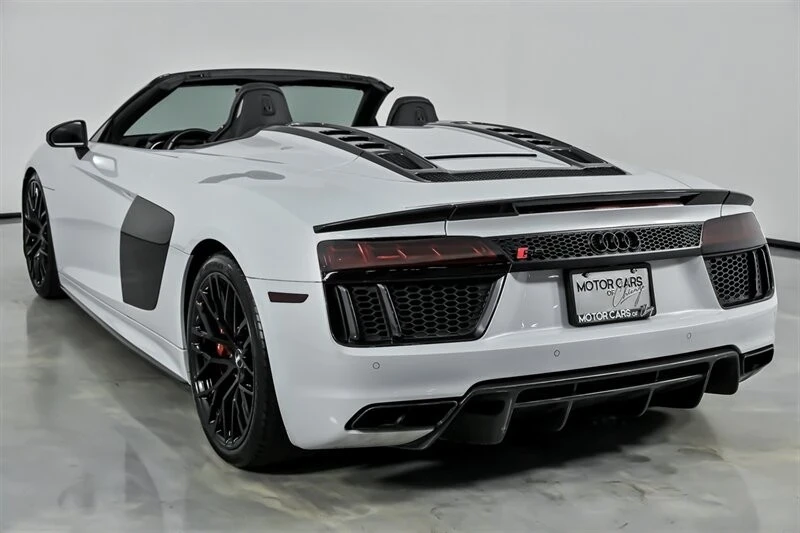 2018 Audi 4S R8 - Image 10 of 12