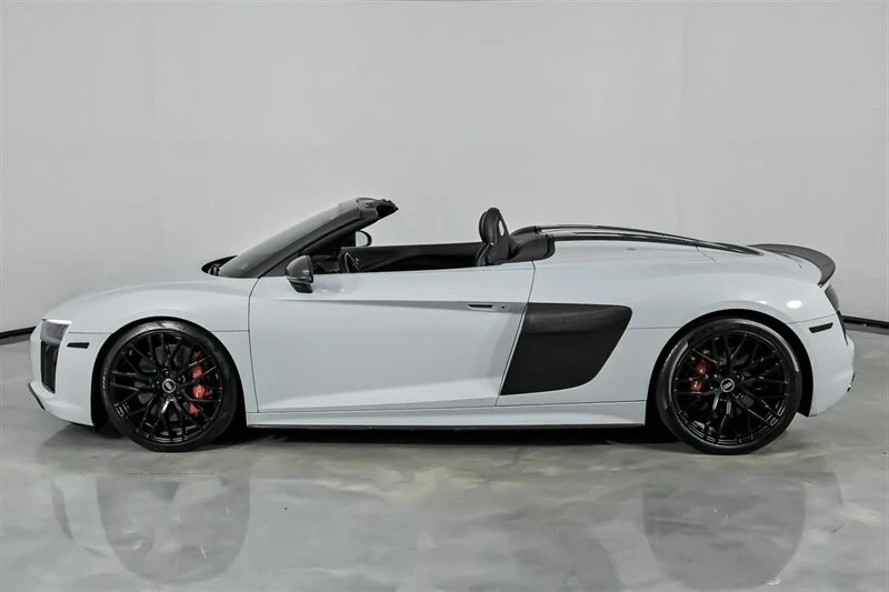 2018 Audi 4S R8 - Image 8 of 12