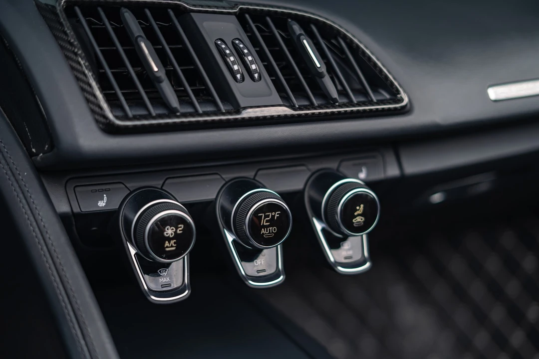 2018 Audi 4S R8 - Image 26 of 31