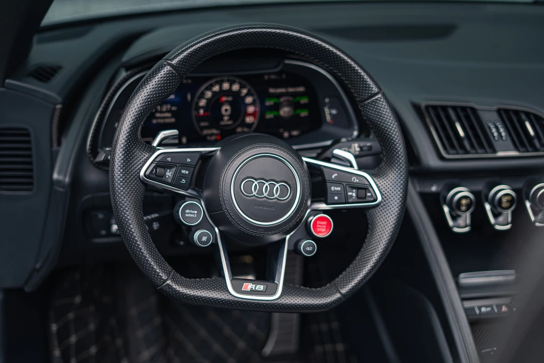 2018 Audi 4S R8 - Image 18 of 31