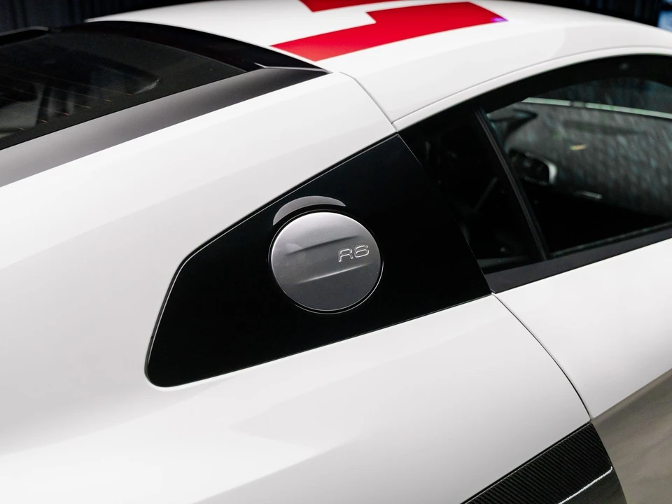 2018 Audi 4S R8 - Image 31 of 31