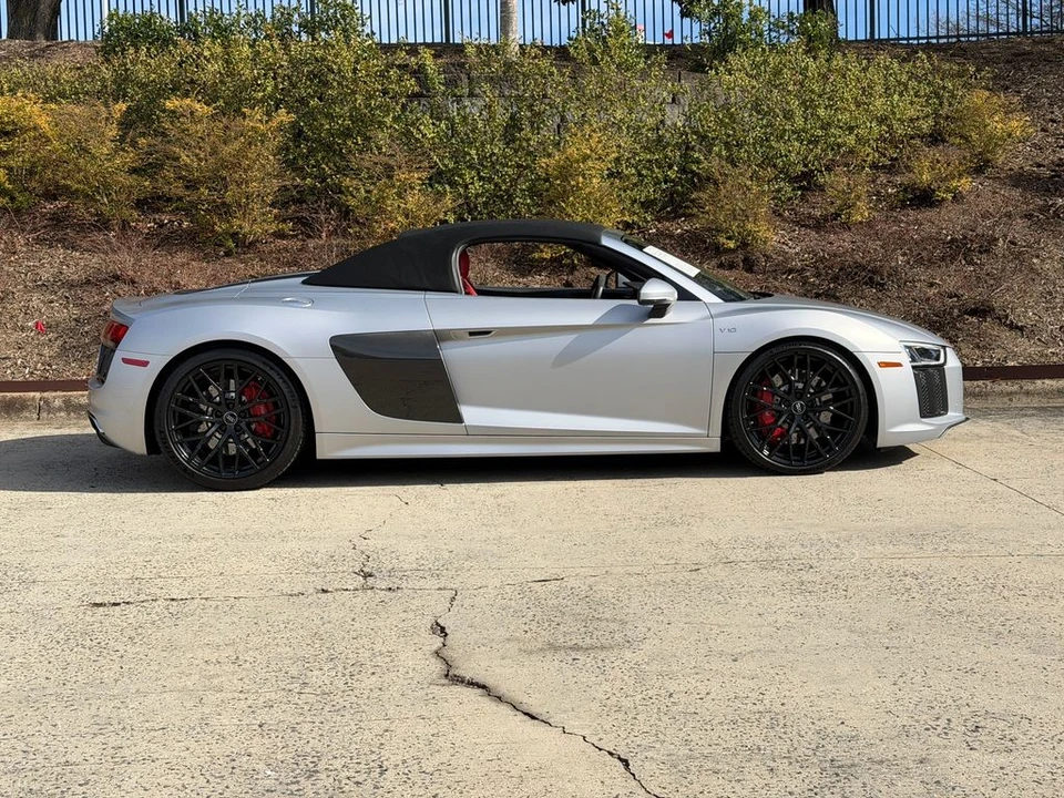 2018 Audi 4S R8 - Image 3 of 21
