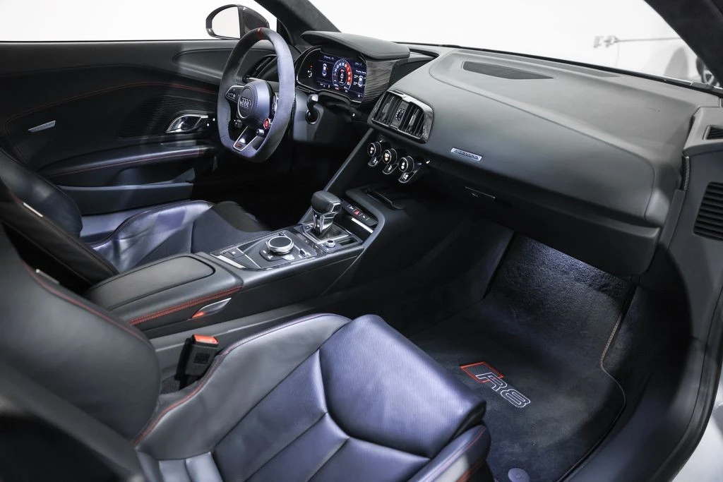 2018 Audi 4S R8 - Image 26 of 31