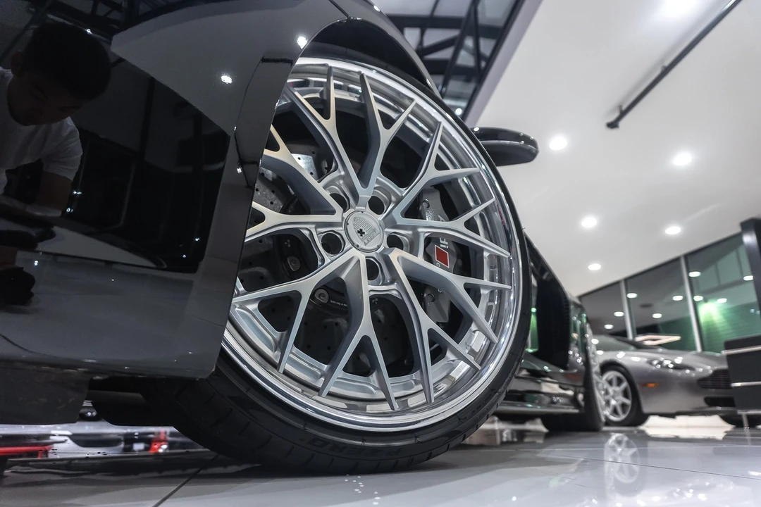 2018 Audi 4S R8 - Image 6 of 31