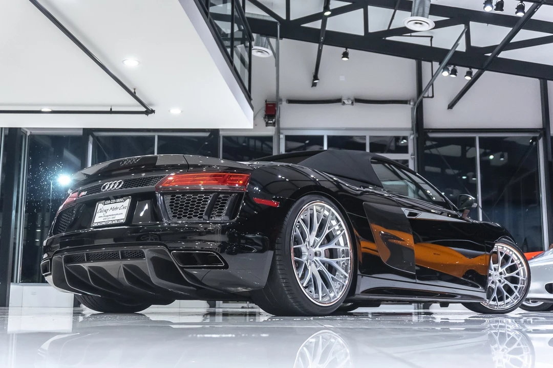 2018 Audi 4S R8 - Image 7 of 31