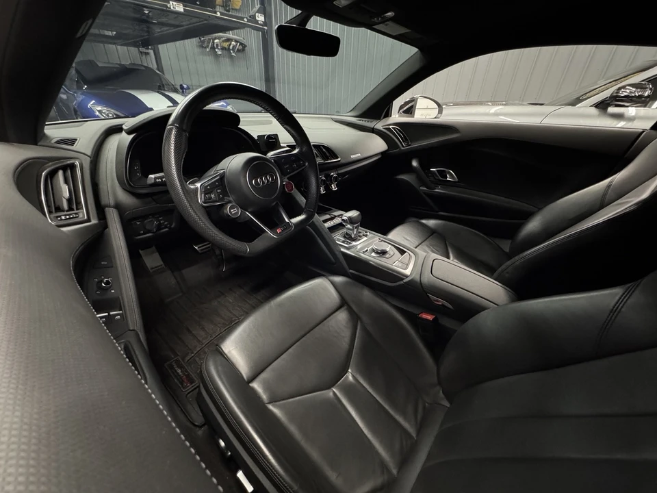 2018 Audi 4S R8 - Image 13 of 24