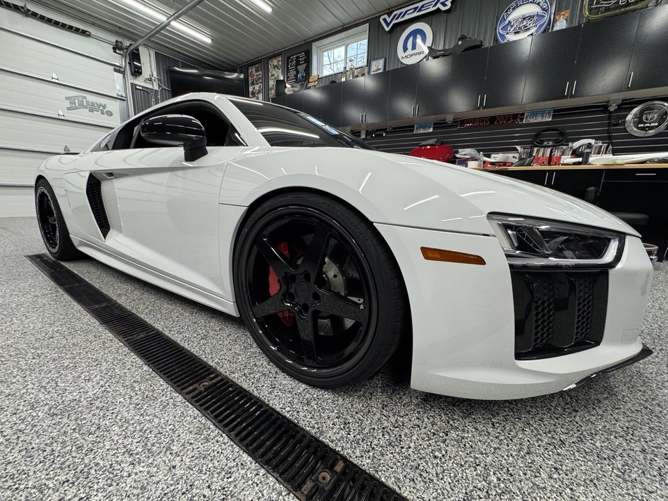 2018 Audi 4S R8 - Image 9 of 24