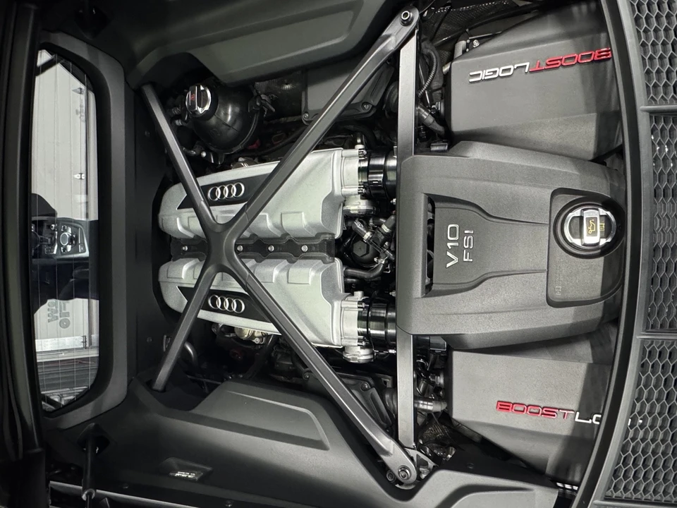2018 Audi 4S R8 - Image 18 of 24